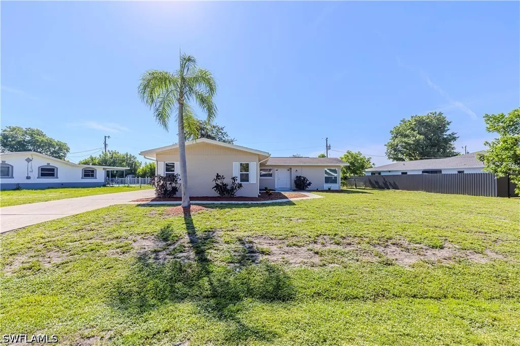 4009 SE 9th Court Cape Coral FL 33904