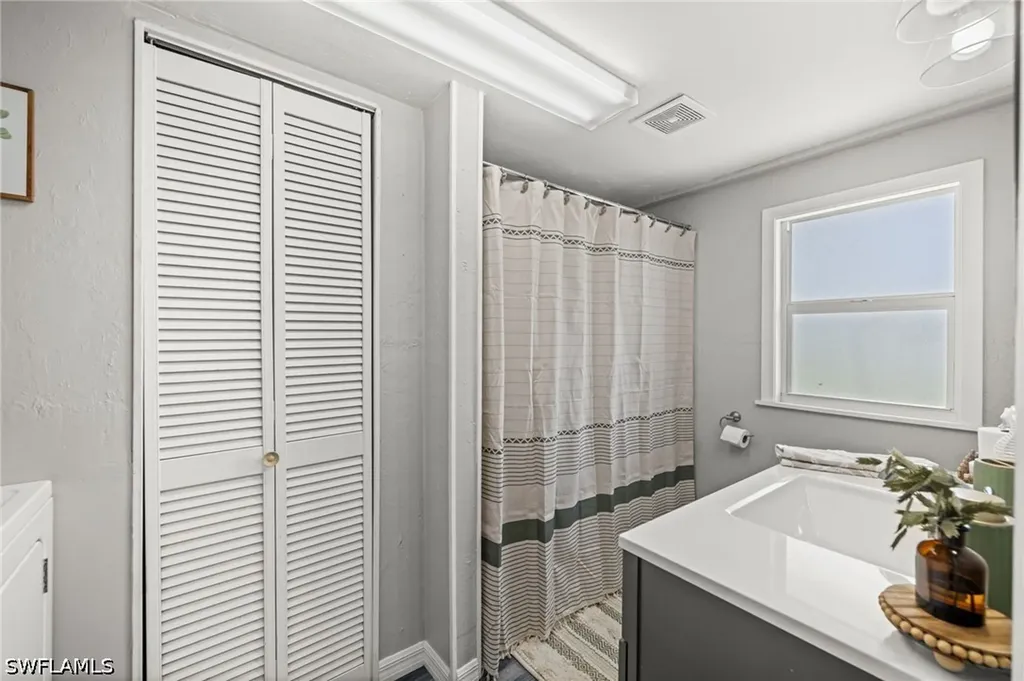 12071 Palm Drive Fort Myers FL 33908