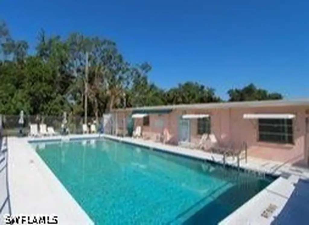12071 Palm Drive Fort Myers FL 33908
