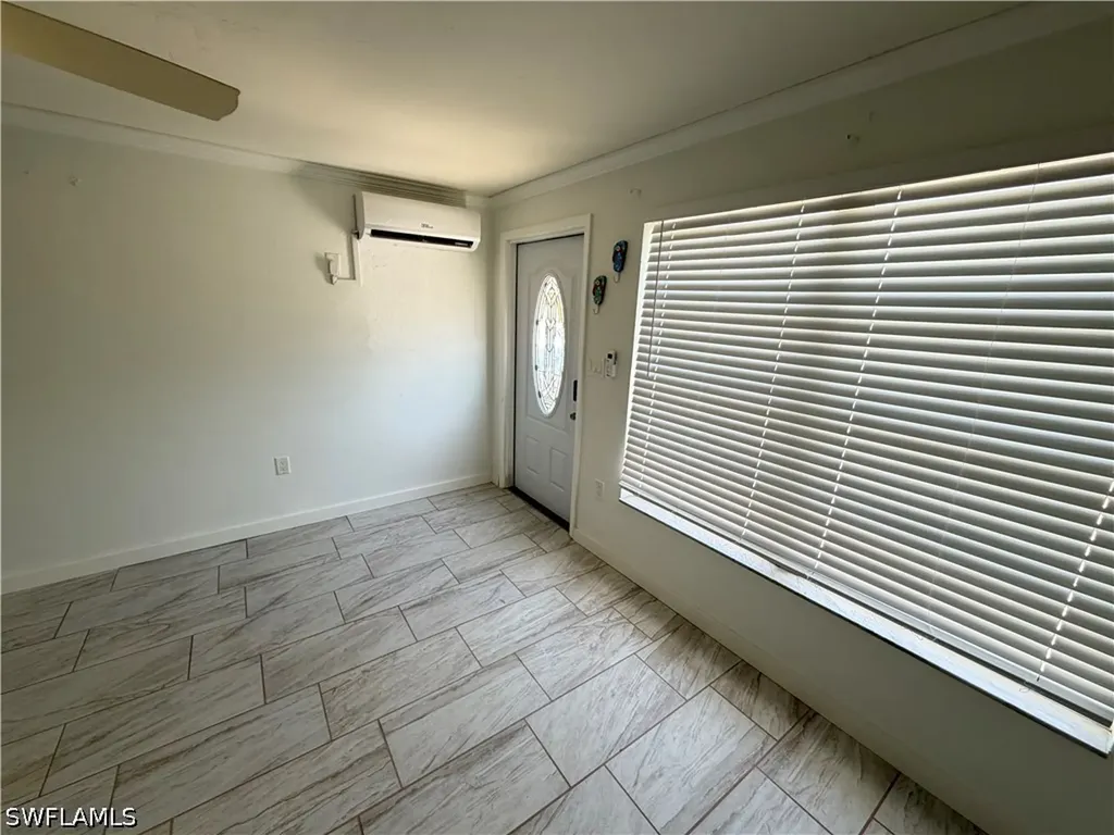 1781 Smugglers Cove Naples FL 34112