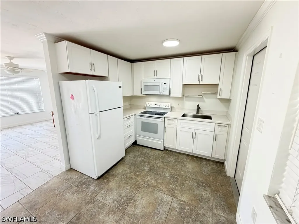 1781 Smugglers Cove Naples FL 34112