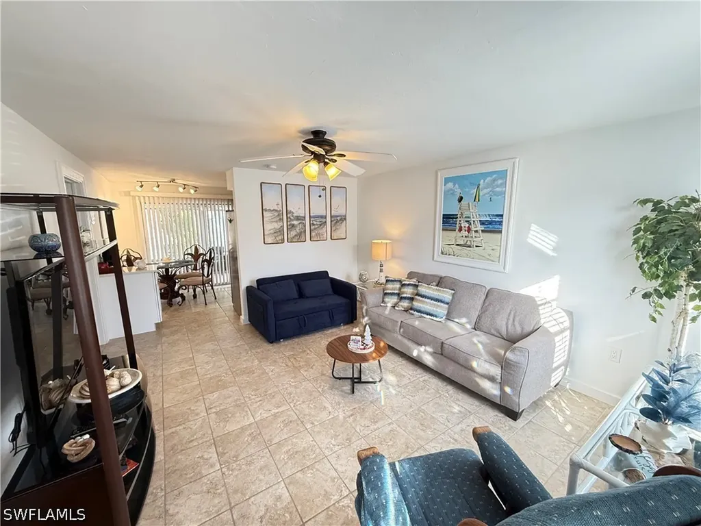 1781 Smugglers Cove Naples FL 34112