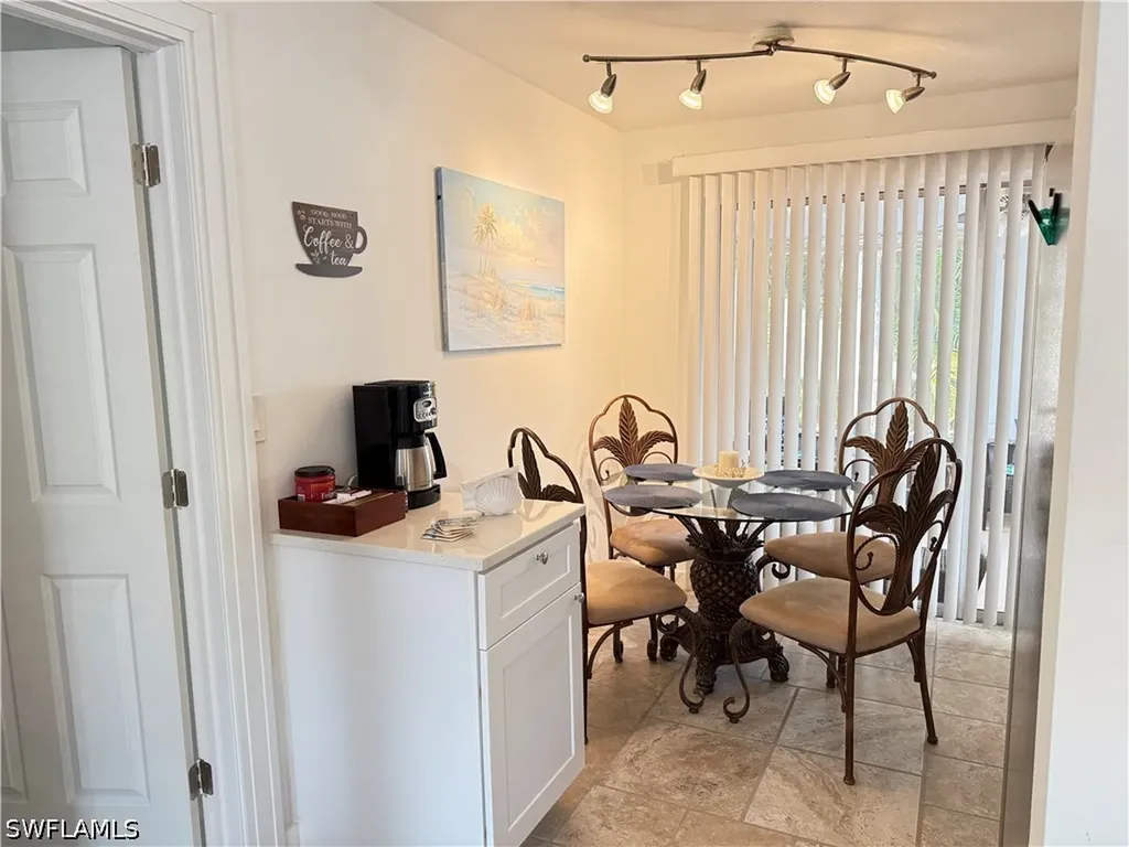 1781 Smugglers Cove Naples FL 34112