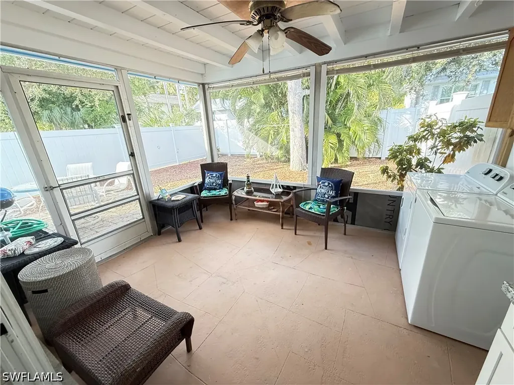 1781 Smugglers Cove Naples FL 34112