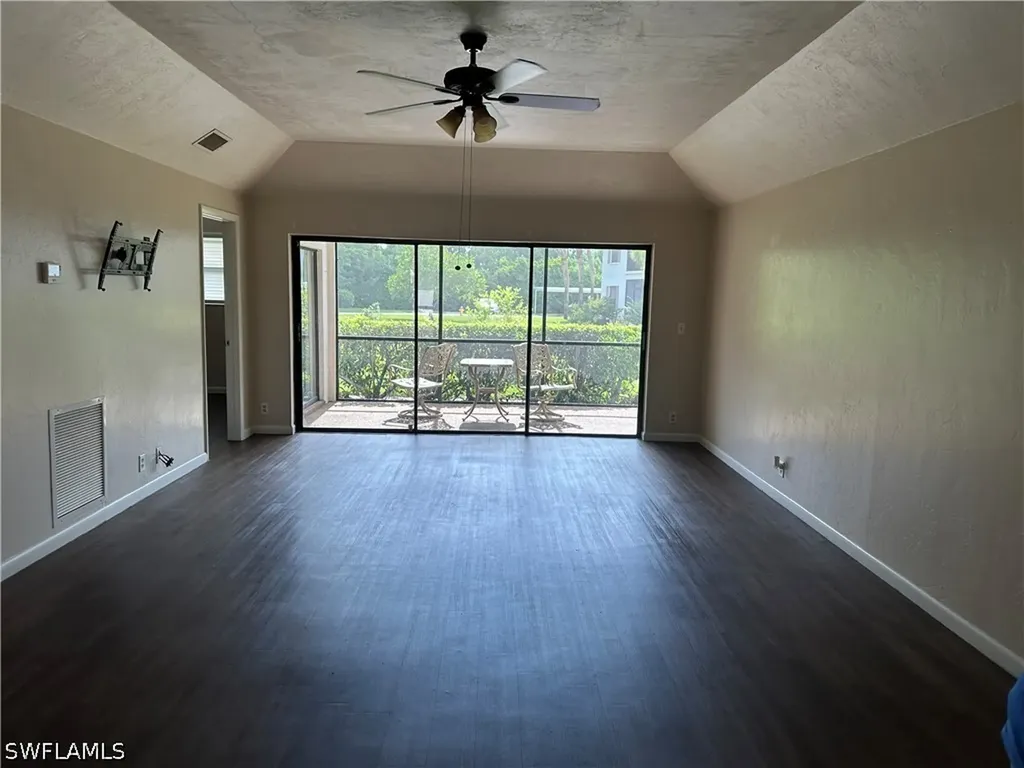 1833 Courtyard Way Naples FL 34112