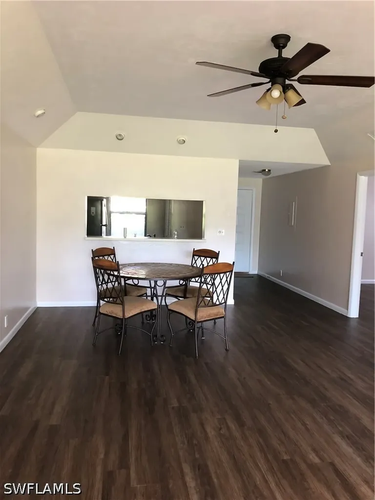 1833 Courtyard Way Naples FL 34112