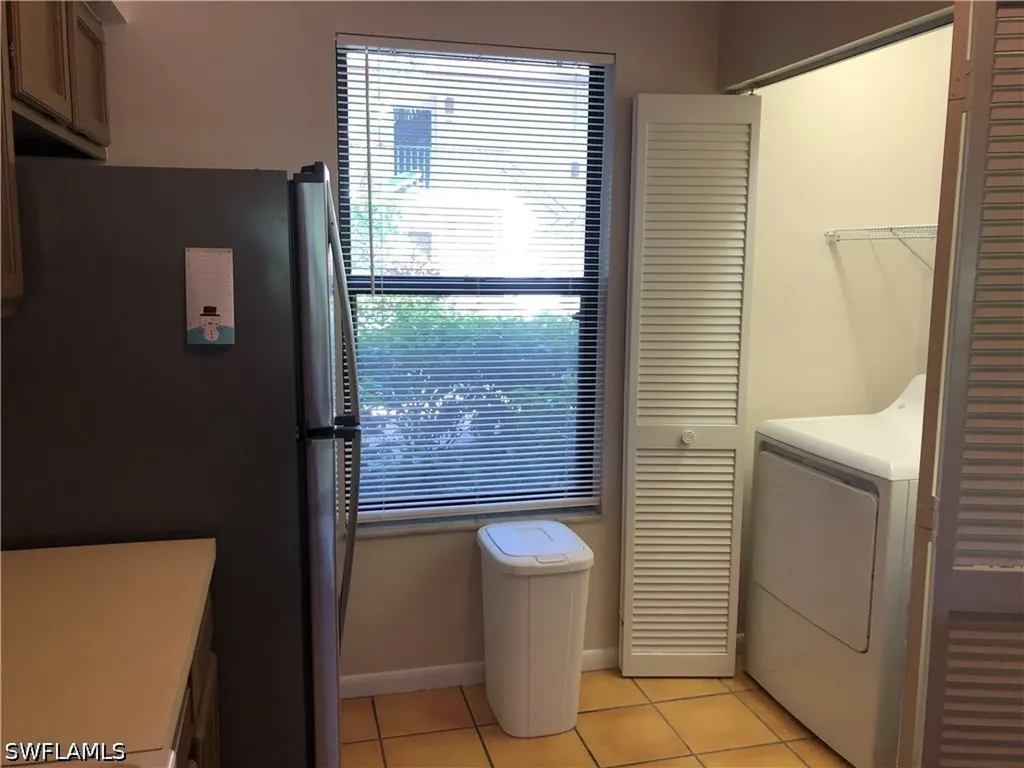 1833 Courtyard Way Naples FL 34112