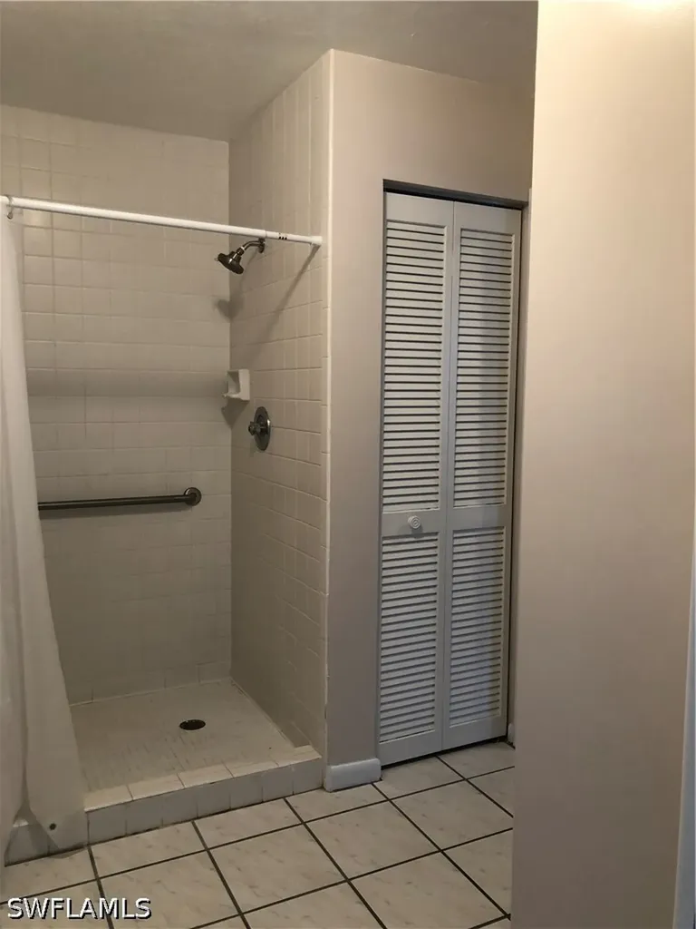 1833 Courtyard Way Naples FL 34112