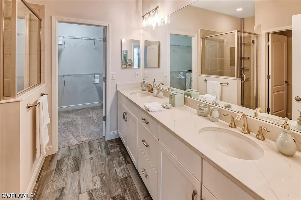 6960 Avalon Circle Naples FL 34112