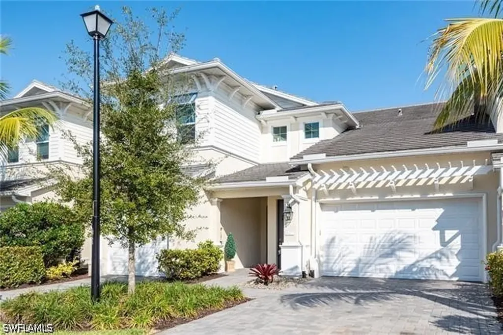 6960 Avalon Circle Naples FL 34112