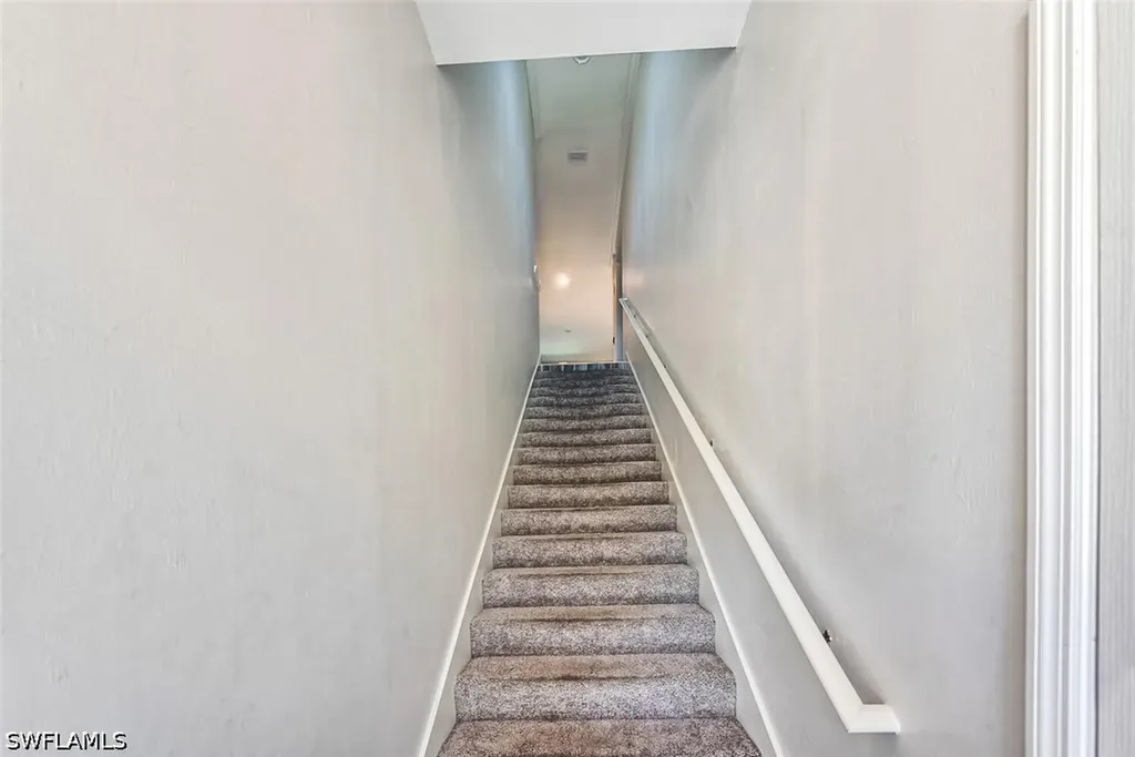 6960 Avalon Circle Naples FL 34112