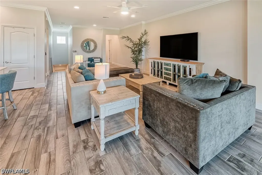 6960 Avalon Circle Naples FL 34112