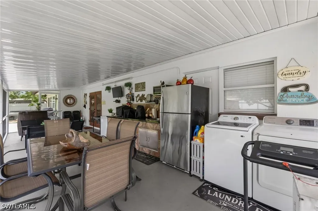 2200 44th Street SW Naples FL 34116
