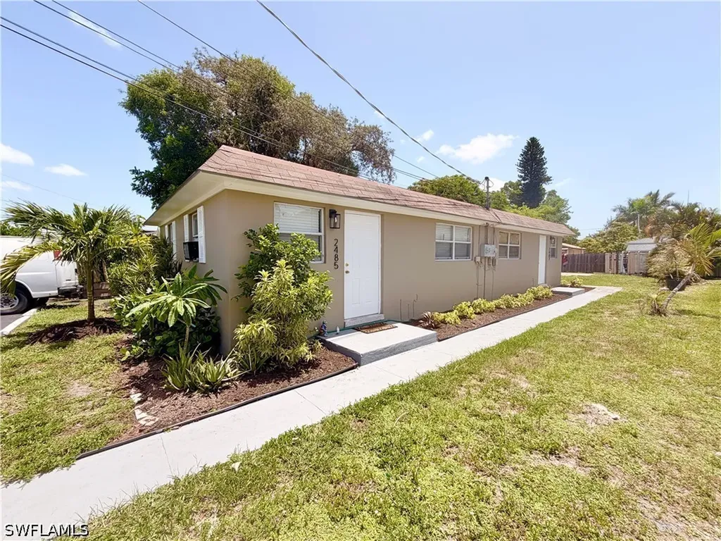 2485 Bayside Street Naples FL 34112