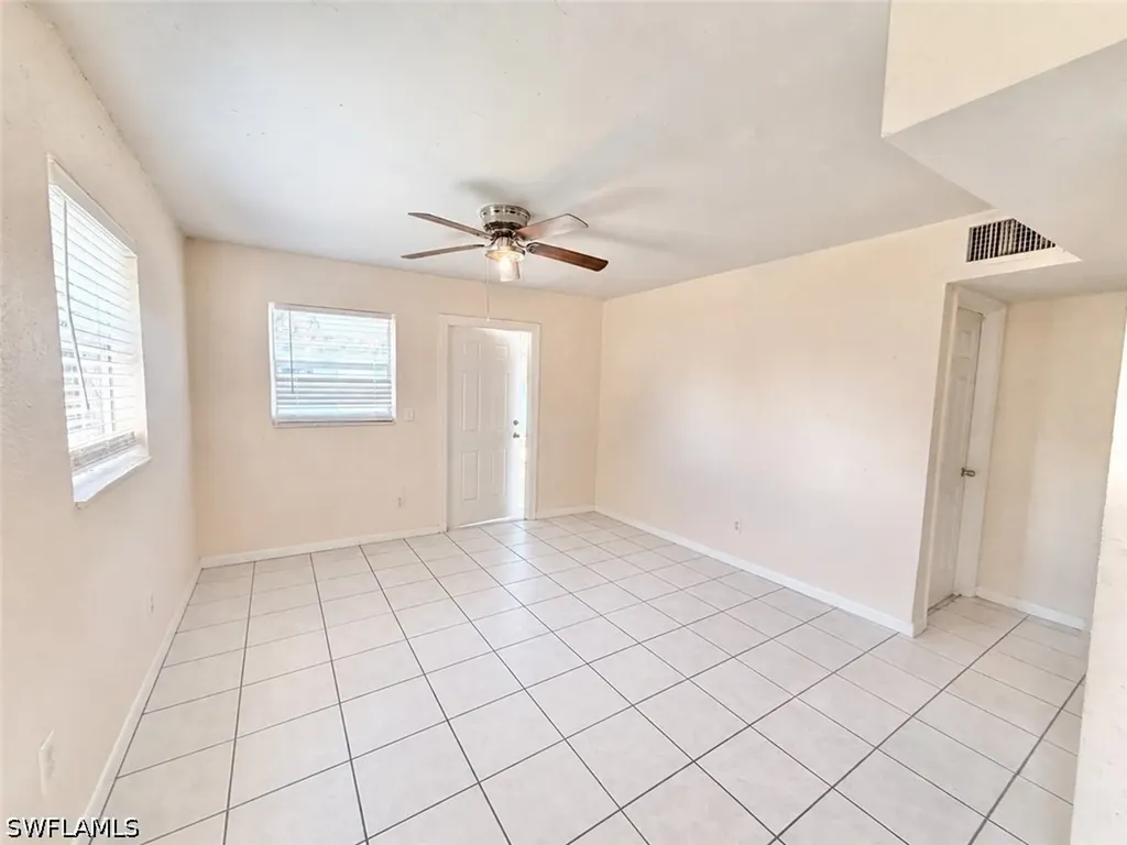 2485 Bayside Street Naples FL 34112