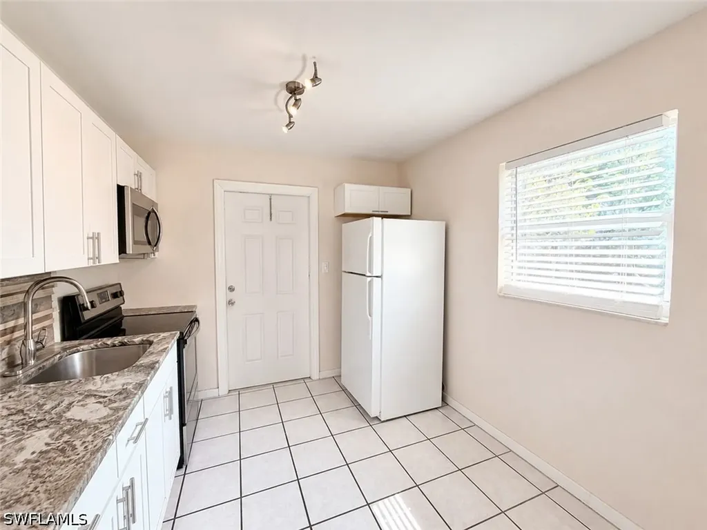 2485 Bayside Street Naples FL 34112