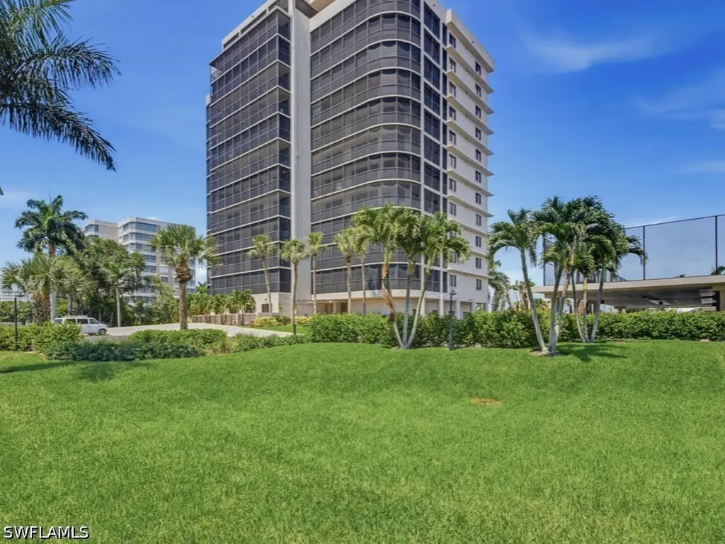 11030 Gulf Shore Drive Naples FL 34108