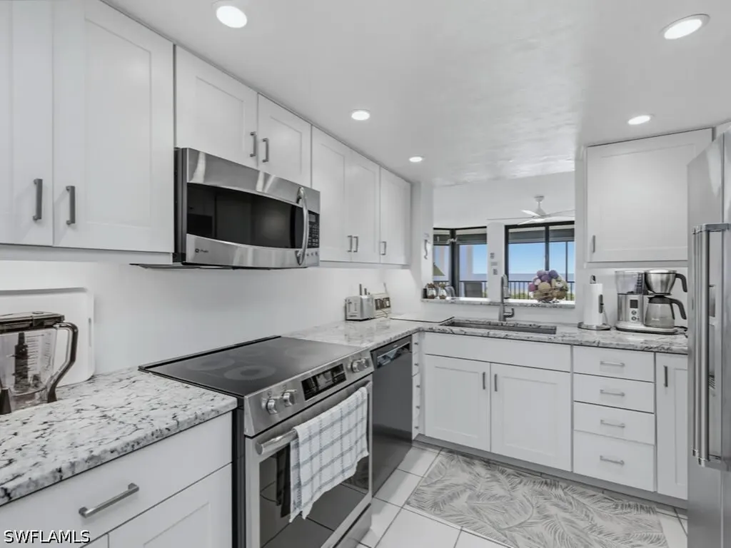 11030 Gulf Shore Drive Naples FL 34108