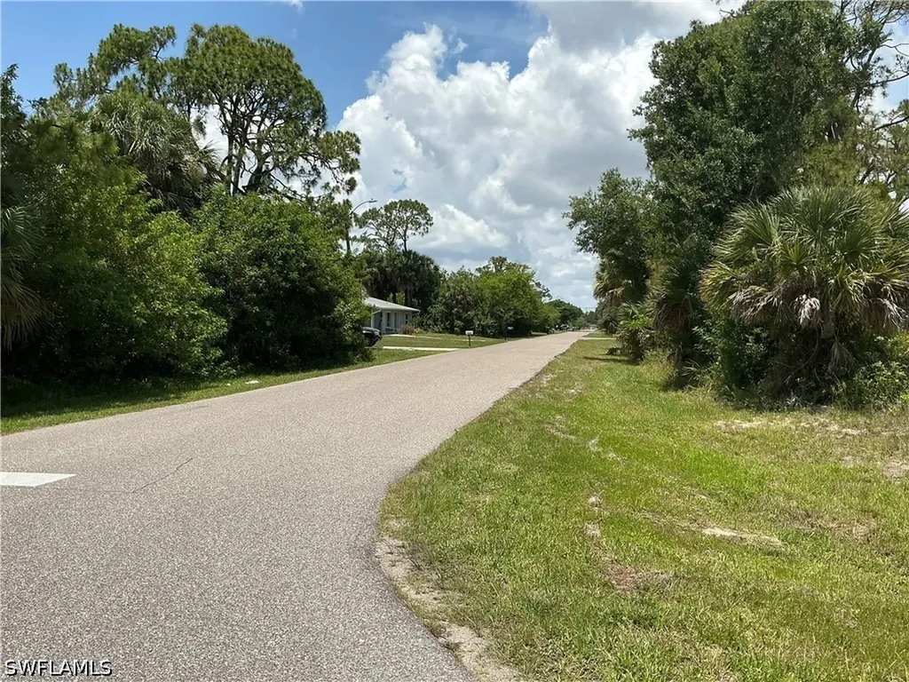 18040 Wintergarden Avenue Port Charlotte FL 33948
