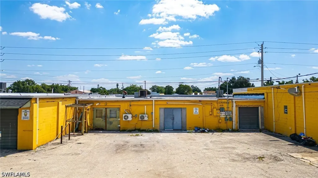 2280-2290 Fowler Street Fort Myers FL 33901