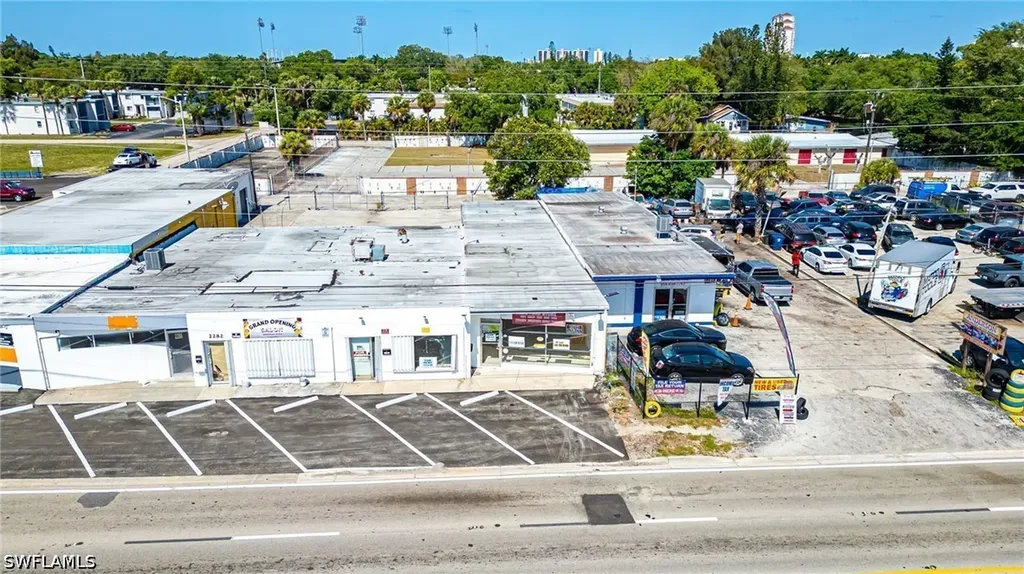 2280-2290 Fowler Street Fort Myers FL 33901