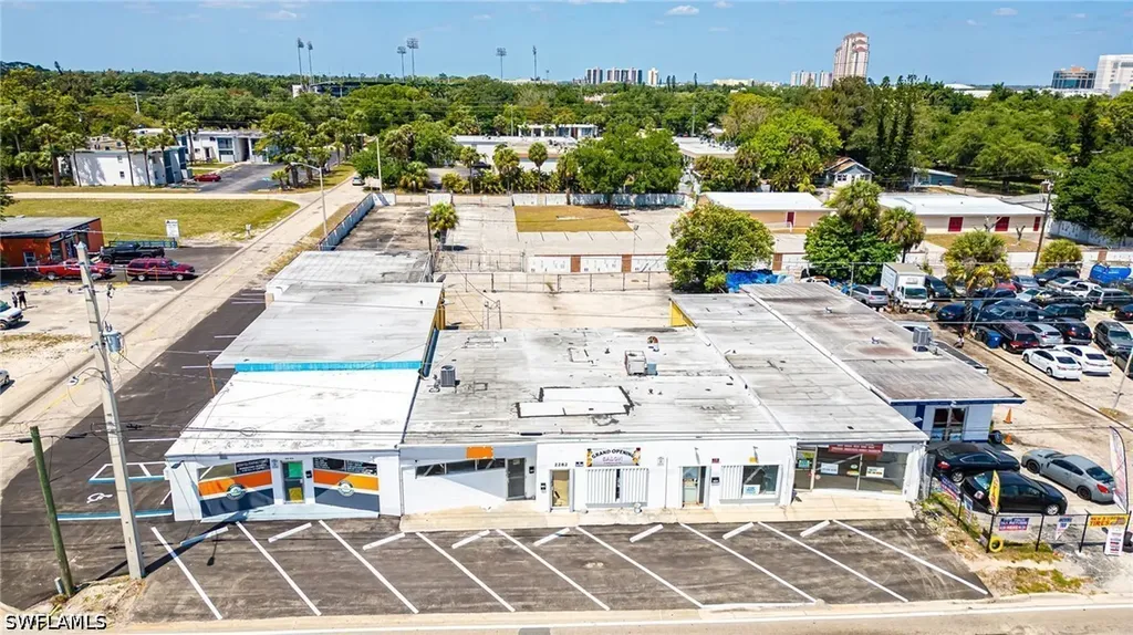 2280-2290 Fowler Street Fort Myers FL 33901