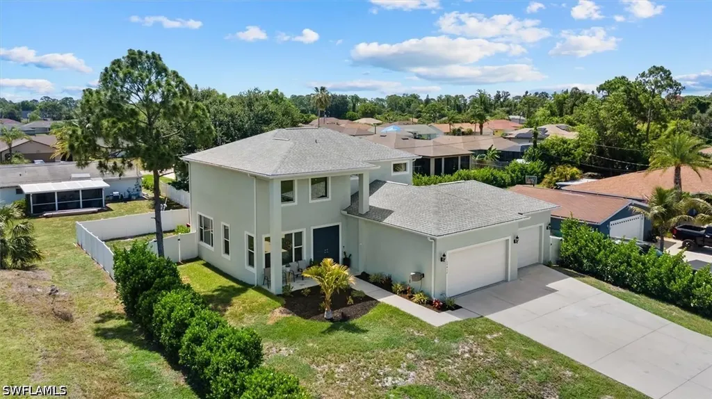 Fort Myers FL, 18432 Camellia Road