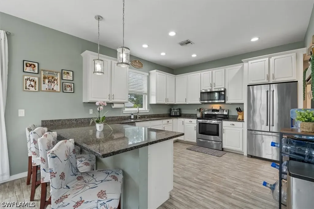 18432 Camellia Road Fort Myers FL 33967