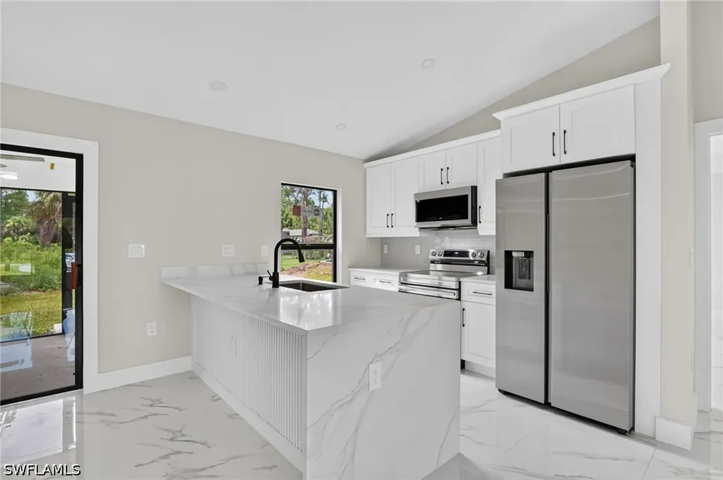 436 41st Avenue NE Naples FL 34120