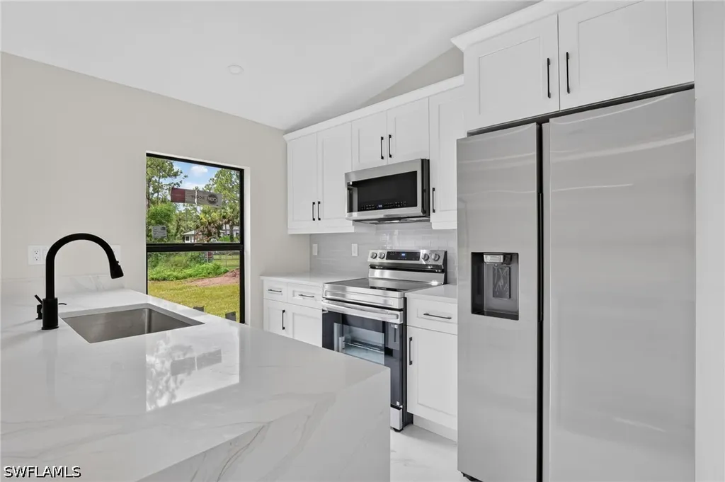 436 41st Avenue NE Naples FL 34120
