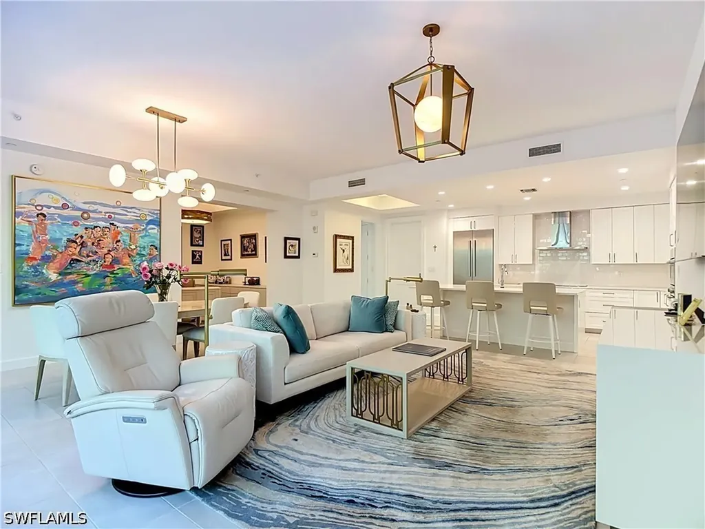 1115 Central Avenue Naples FL 34102