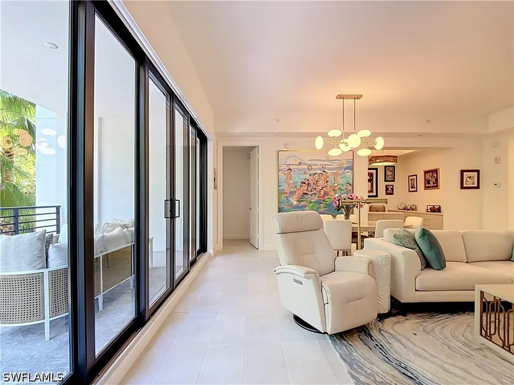 1115 Central Avenue Naples FL 34102