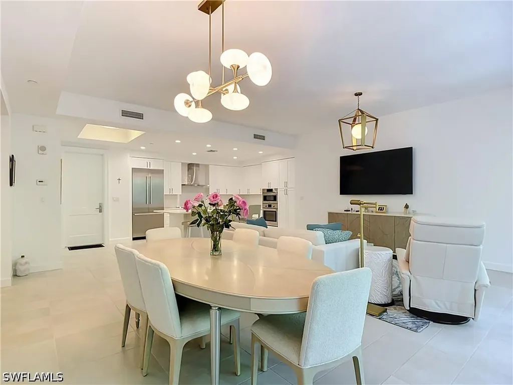 1115 Central Avenue Naples FL 34102