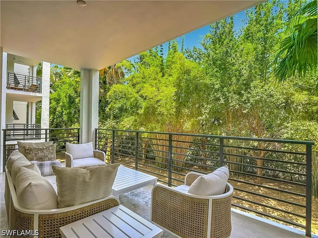 1115 Central Avenue Naples FL 34102