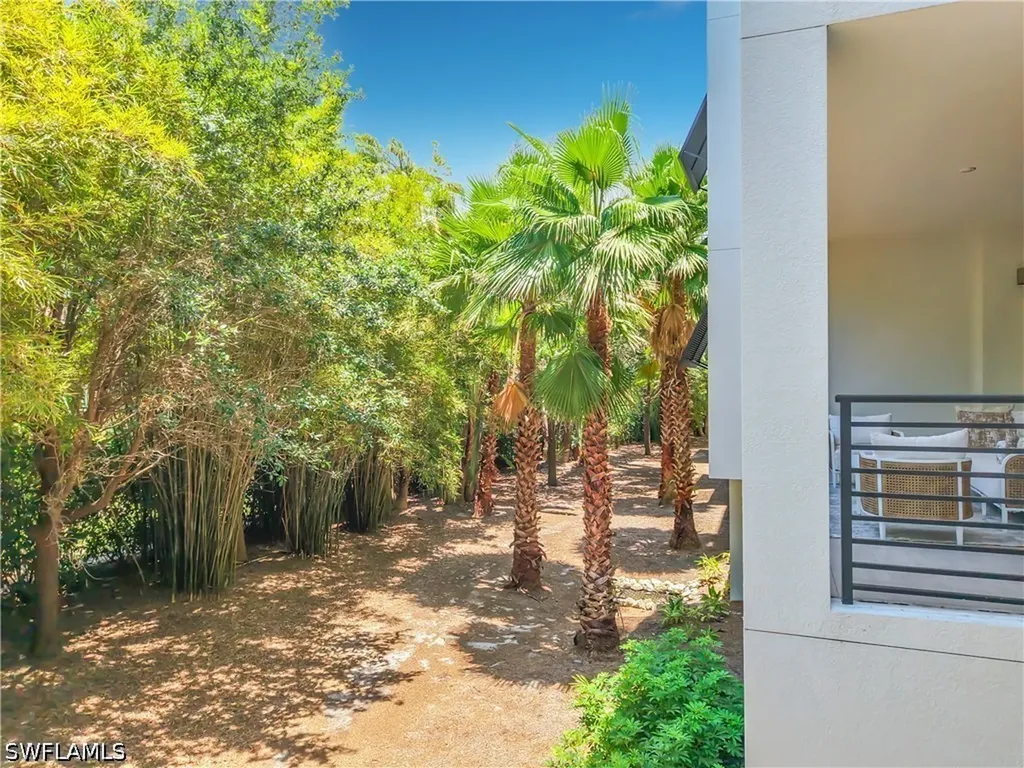 1115 Central Avenue Naples FL 34102