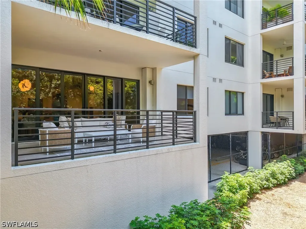 1115 Central Avenue Naples FL 34102
