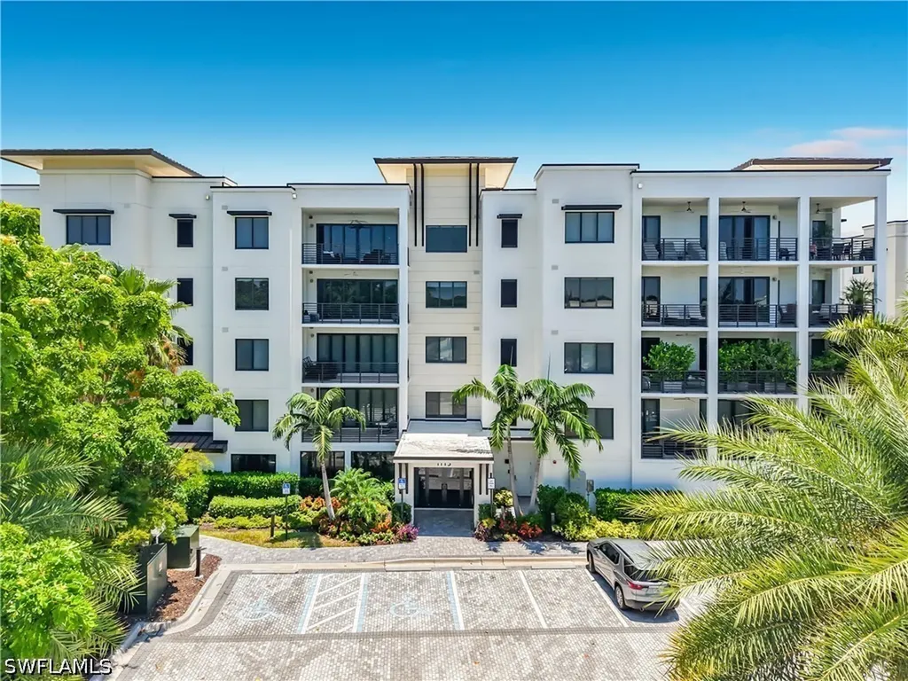 1115 Central Avenue Naples FL 34102