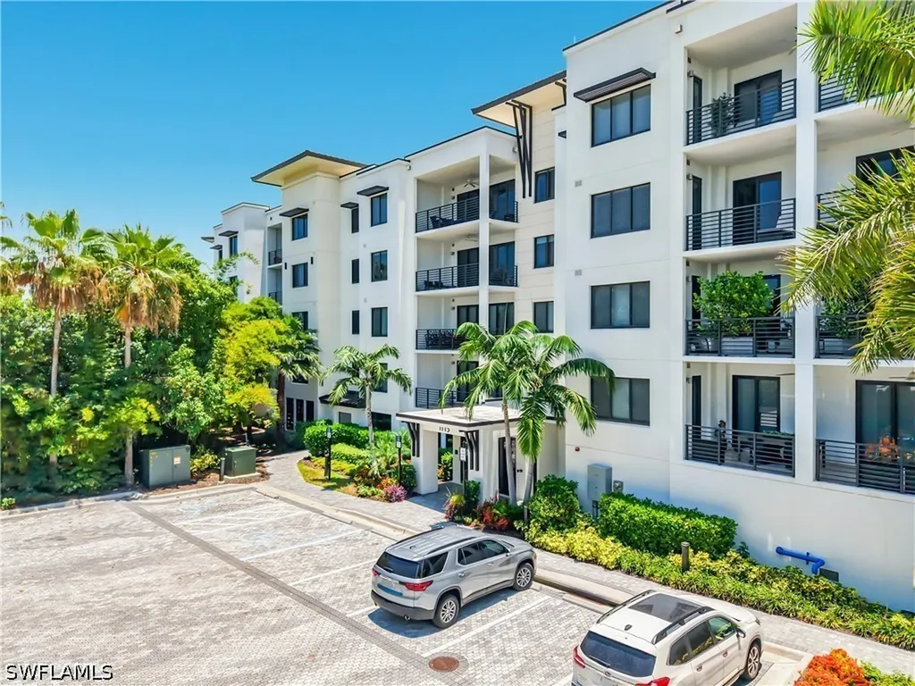 1115 Central Avenue Naples FL 34102