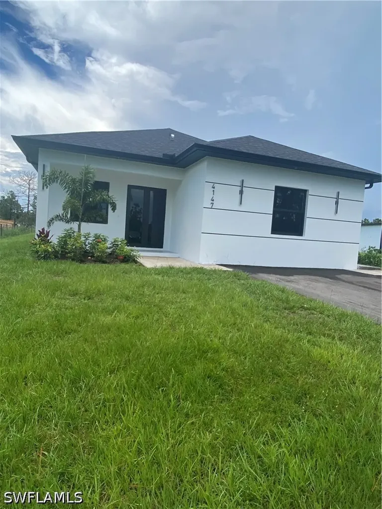 4147 64th Avenue NE Naples FL 34120