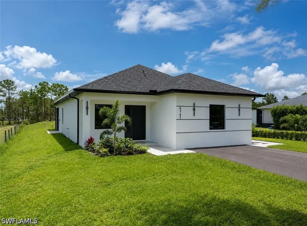 4147 64th Avenue NE Naples FL 34120