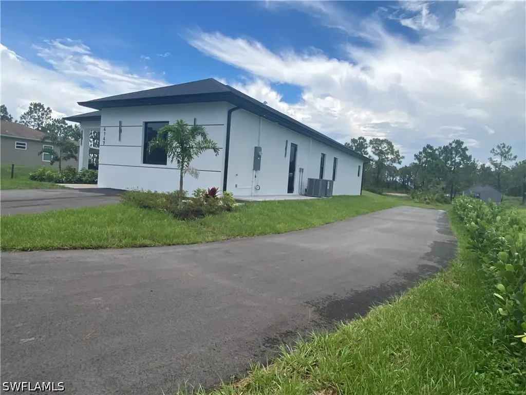 4147 64th Avenue NE Naples FL 34120