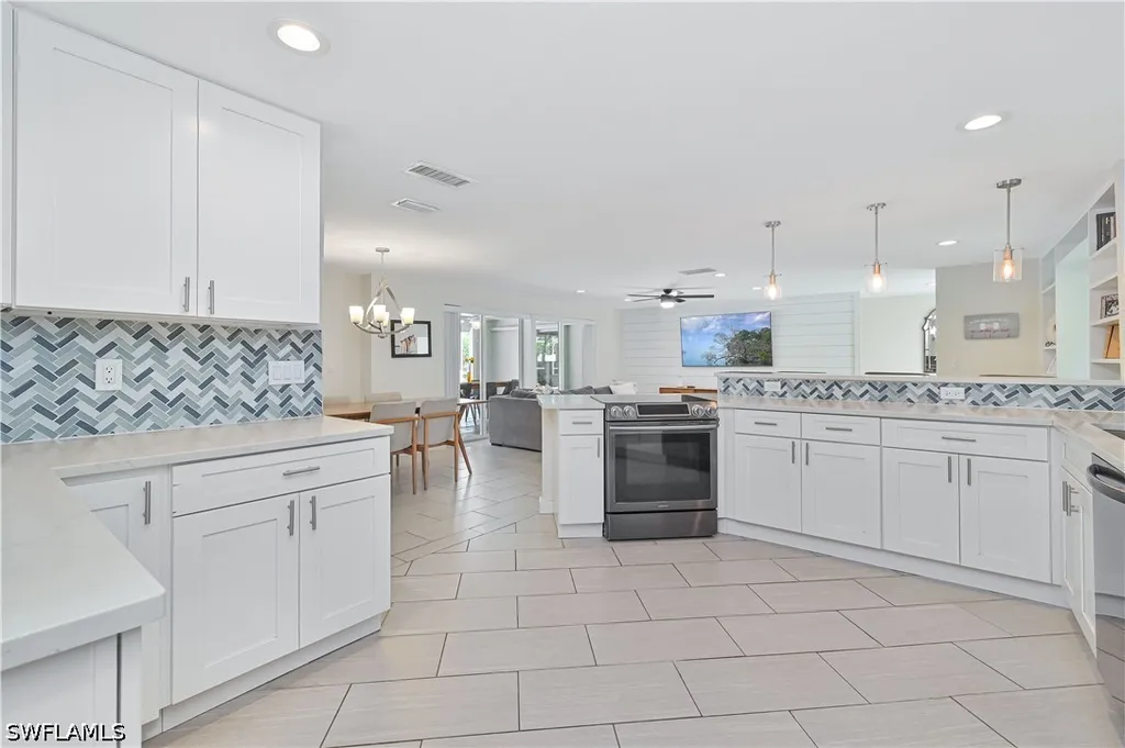 8719 Crest Lane Fort Myers FL 33907