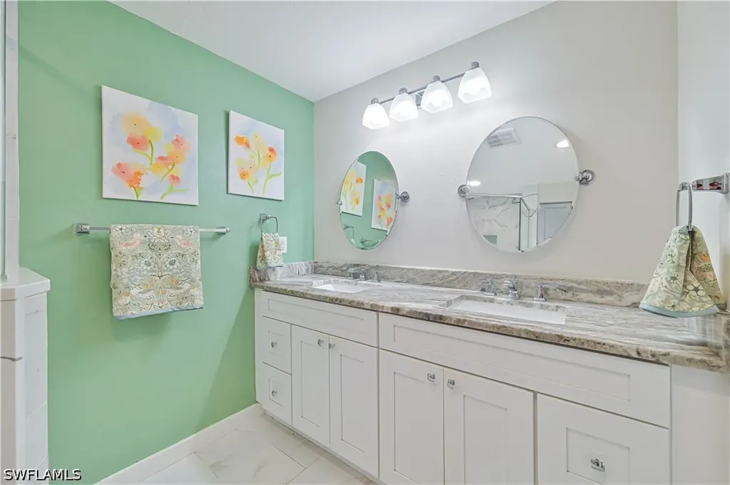 8719 Crest Lane Fort Myers FL 33907