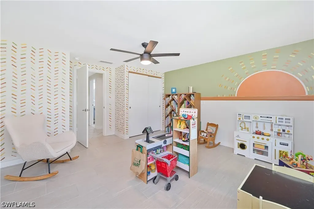 8719 Crest Lane Fort Myers FL 33907