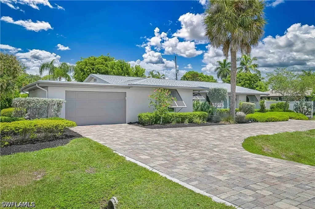 8719 Crest Lane Fort Myers FL 33907