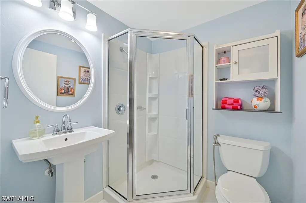 8719 Crest Lane Fort Myers FL 33907