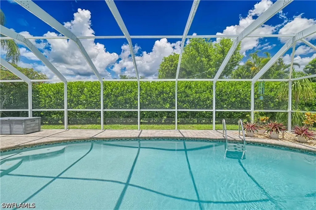 8719 Crest Lane Fort Myers FL 33907