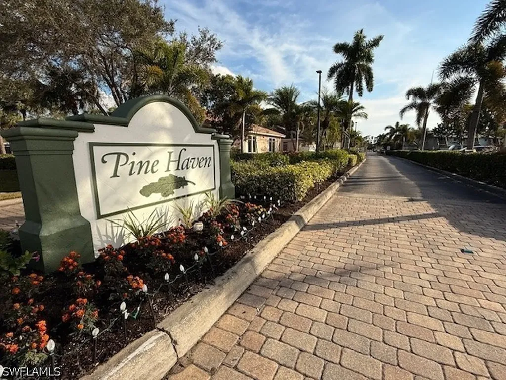 28280 Pine Haven Way Bonita Springs FL 34135