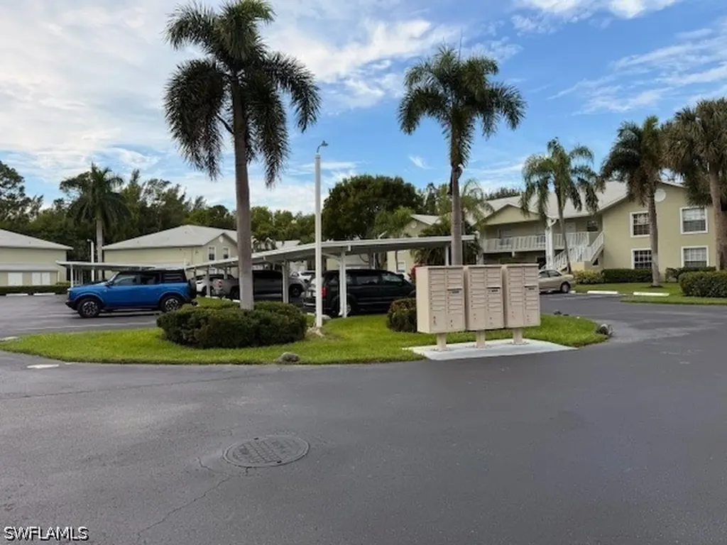 28280 Pine Haven Way Bonita Springs FL 34135