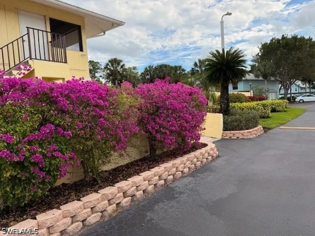 28280 Pine Haven Way Bonita Springs FL 34135